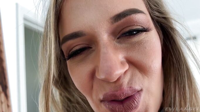 Nasty Blonde Needs Her Mouth Fucked