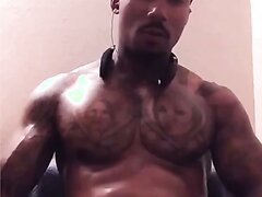 Muscular Young Stud Jerking His Bbc