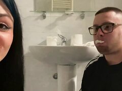 Bathroom Humiliation (Italian)