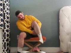 Bear Dominates Faggot With Dirty Feet