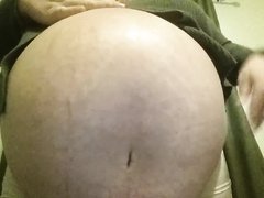 SSBBW PREGNANT BELLY