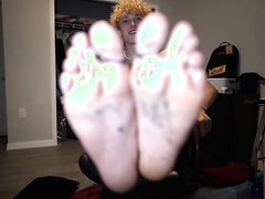 Str8 Teen Alpha Degrading Fags With Sweaty Linty Feet