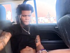 Slim Trade Buss A Big Nut In His Car