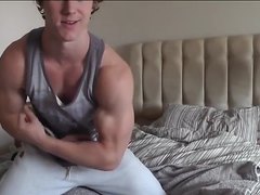 Fit Lad Verbal Flexing Solo Wank