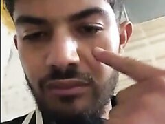 HORNY ARAB GUY SHOWING DICK