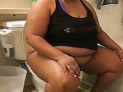 Ebony Bbw Poops Twice